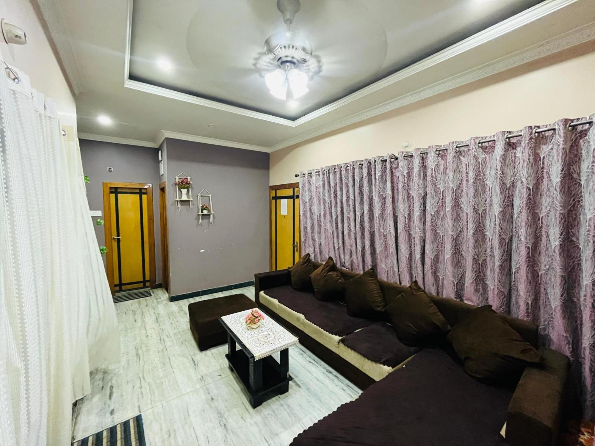 The Q3 Inn Guwahati Dış mekan fotoğraf