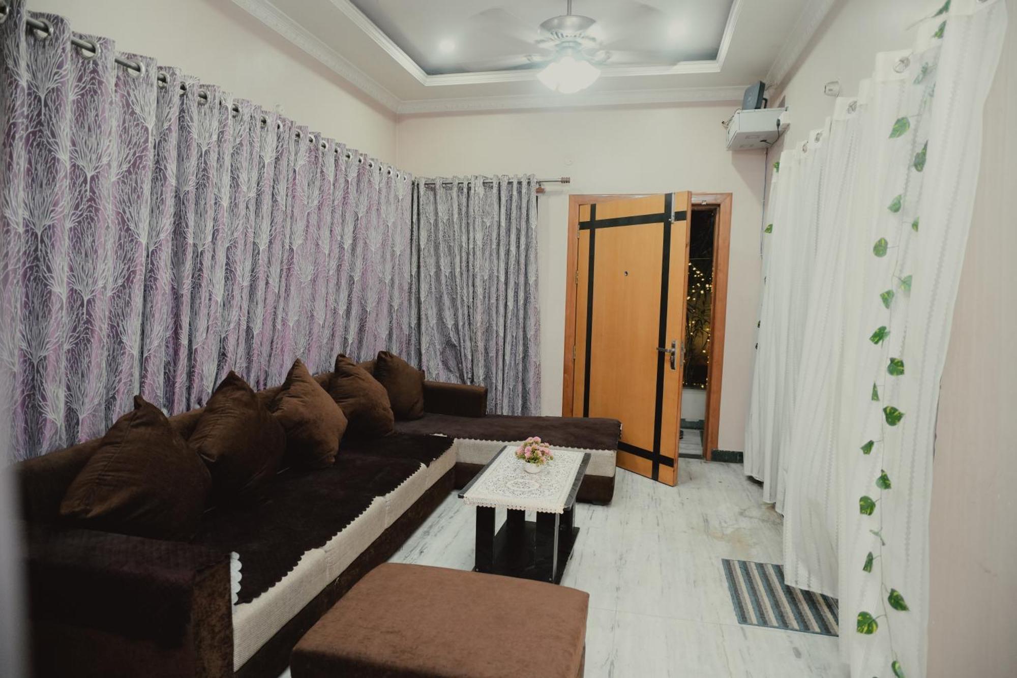The Q3 Inn Guwahati Dış mekan fotoğraf